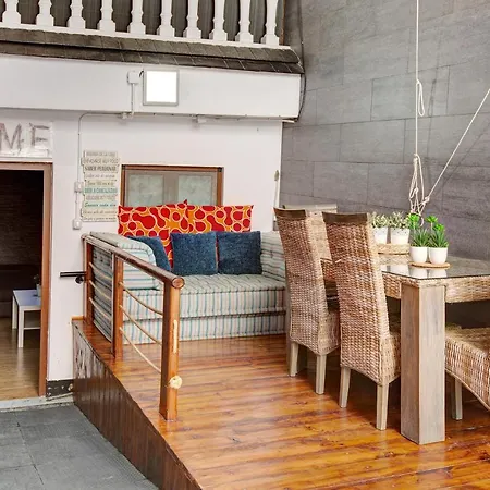 Casa Roque Aguayro *